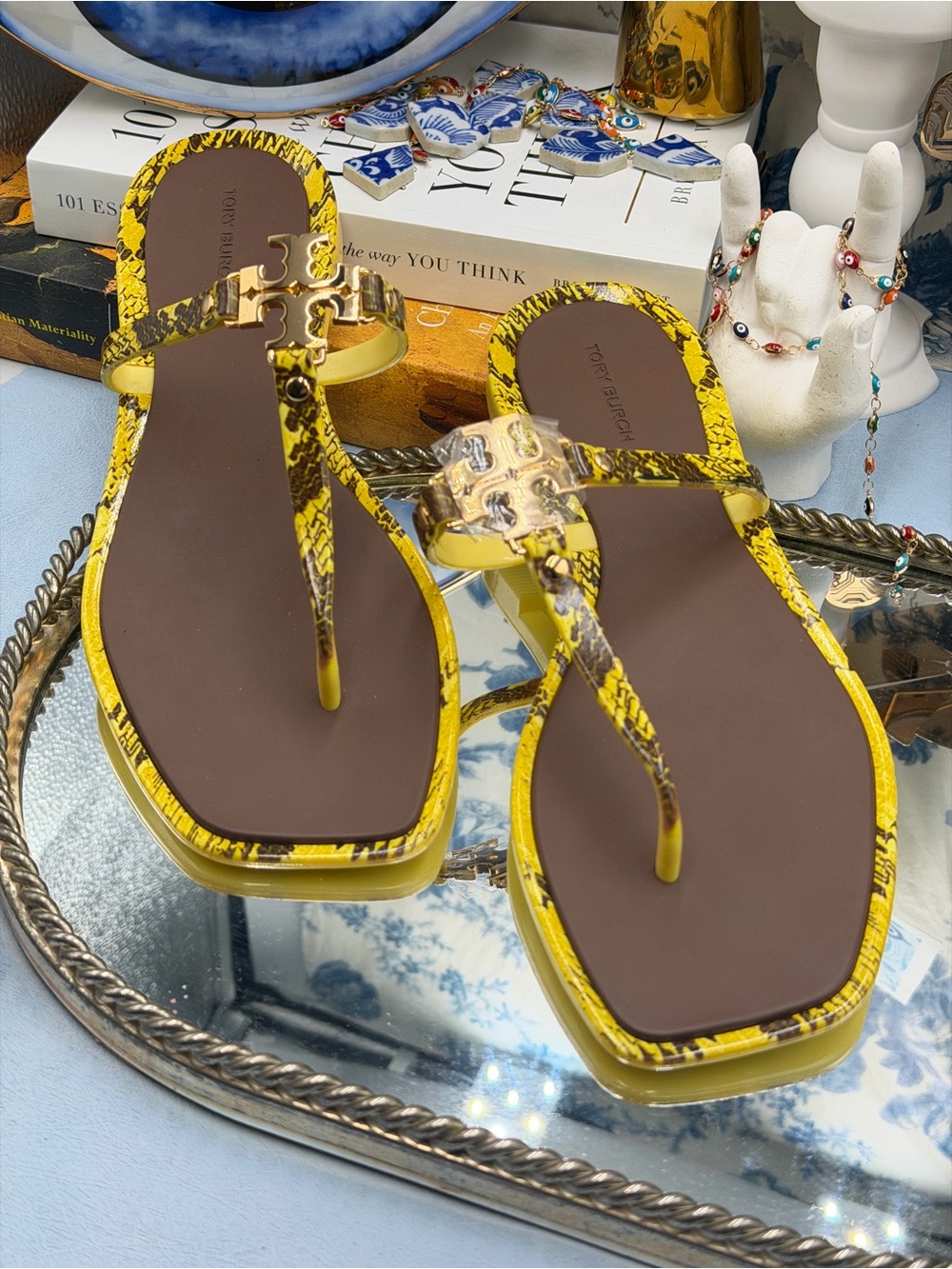 🆕 TORY BURCH 🧿 NWOB Roxanne Rubber Sandals, Brown & Yellow Lizard - Sz 7 - Picture 5 of 10